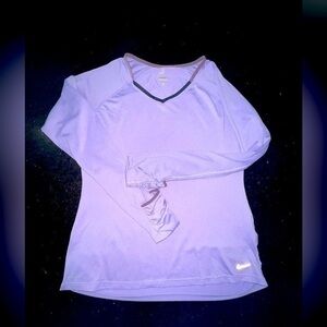UEC NIKE PURPLE DRI FIT V-NECK LONG SLEEVE TOP SZ L